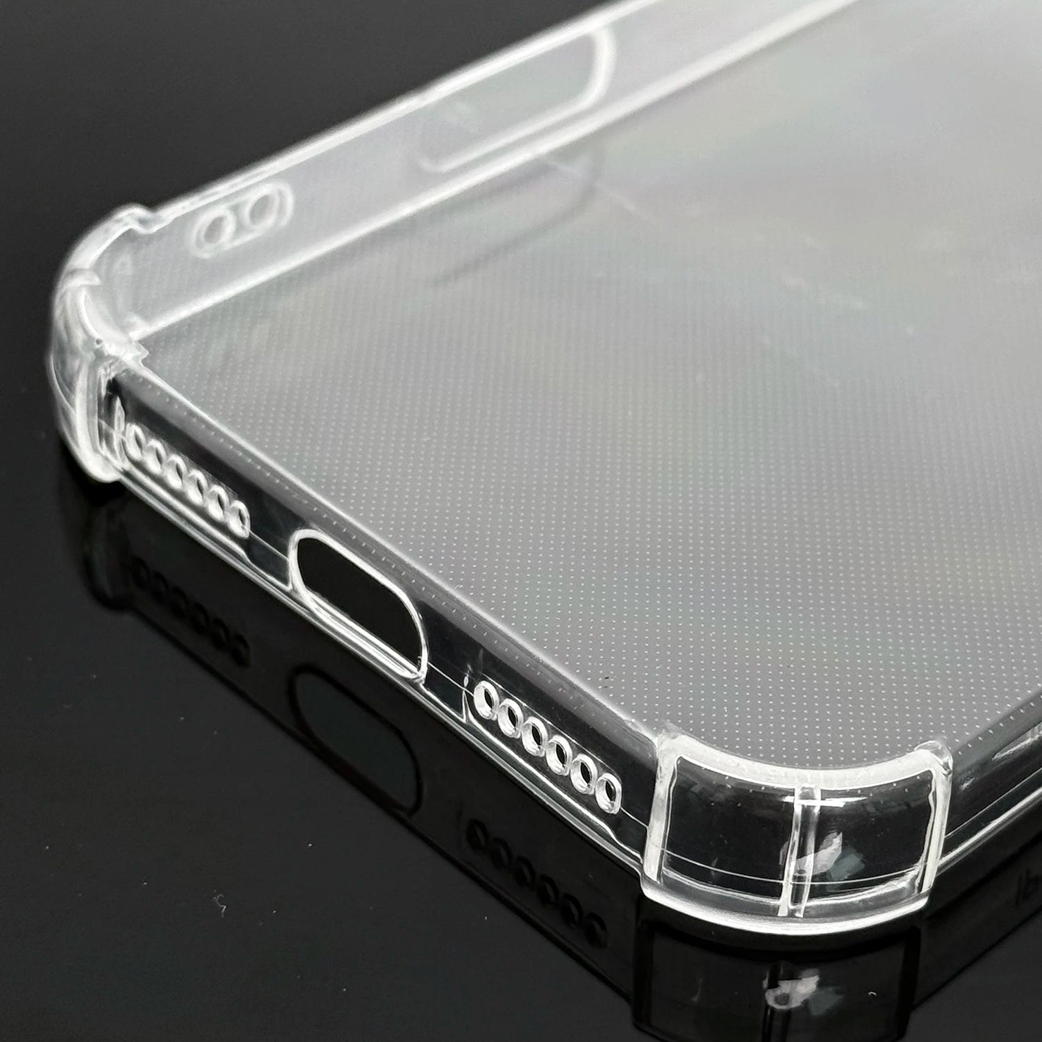 Husă transparentă antișoc pentru iPhone 17
