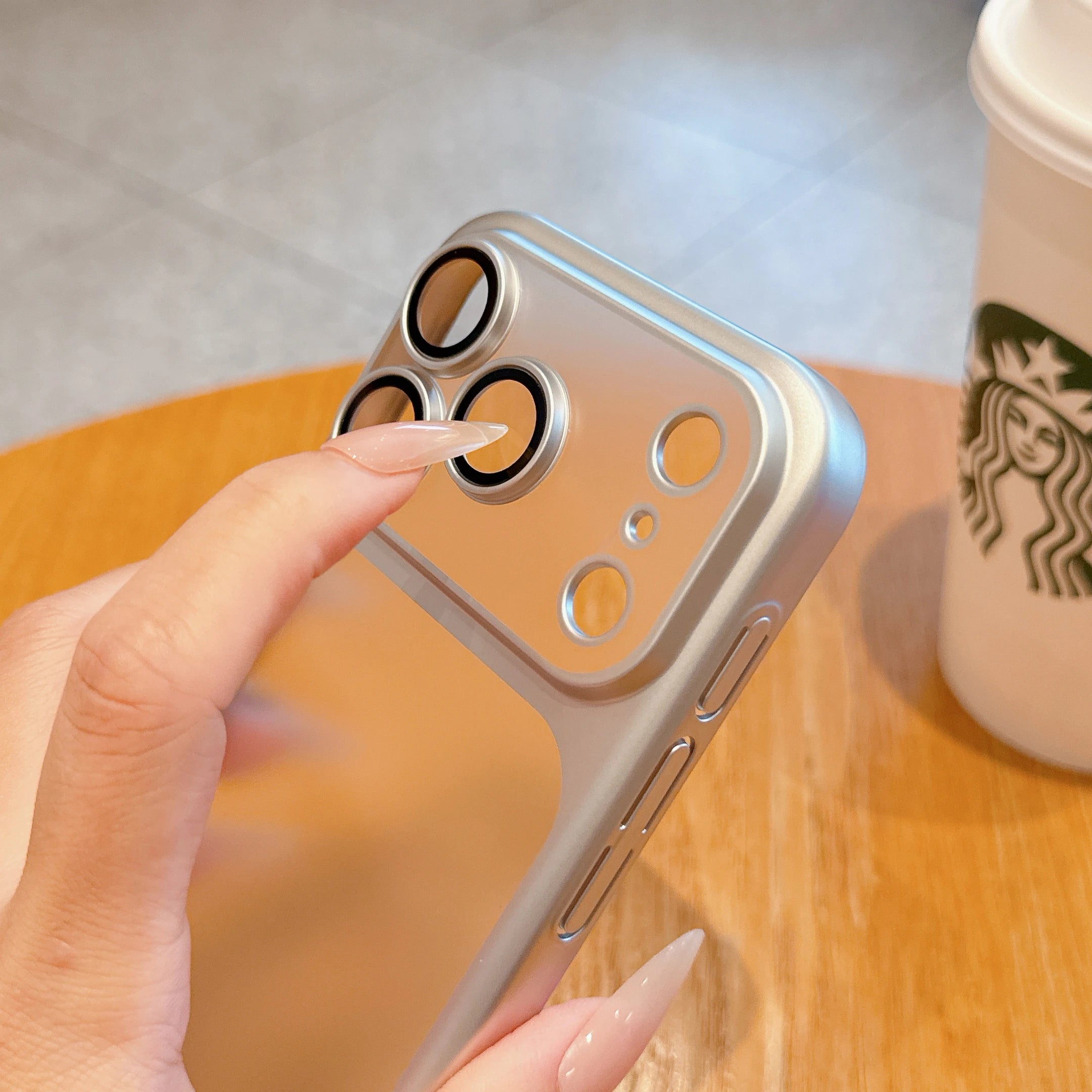 Husă iPhone 17 transparentă