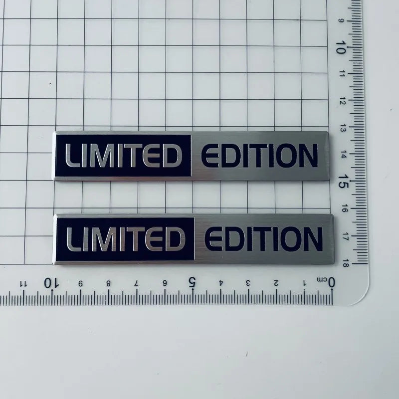 Emblemă auto metalică 3D din aluminiu „Limited Edition”